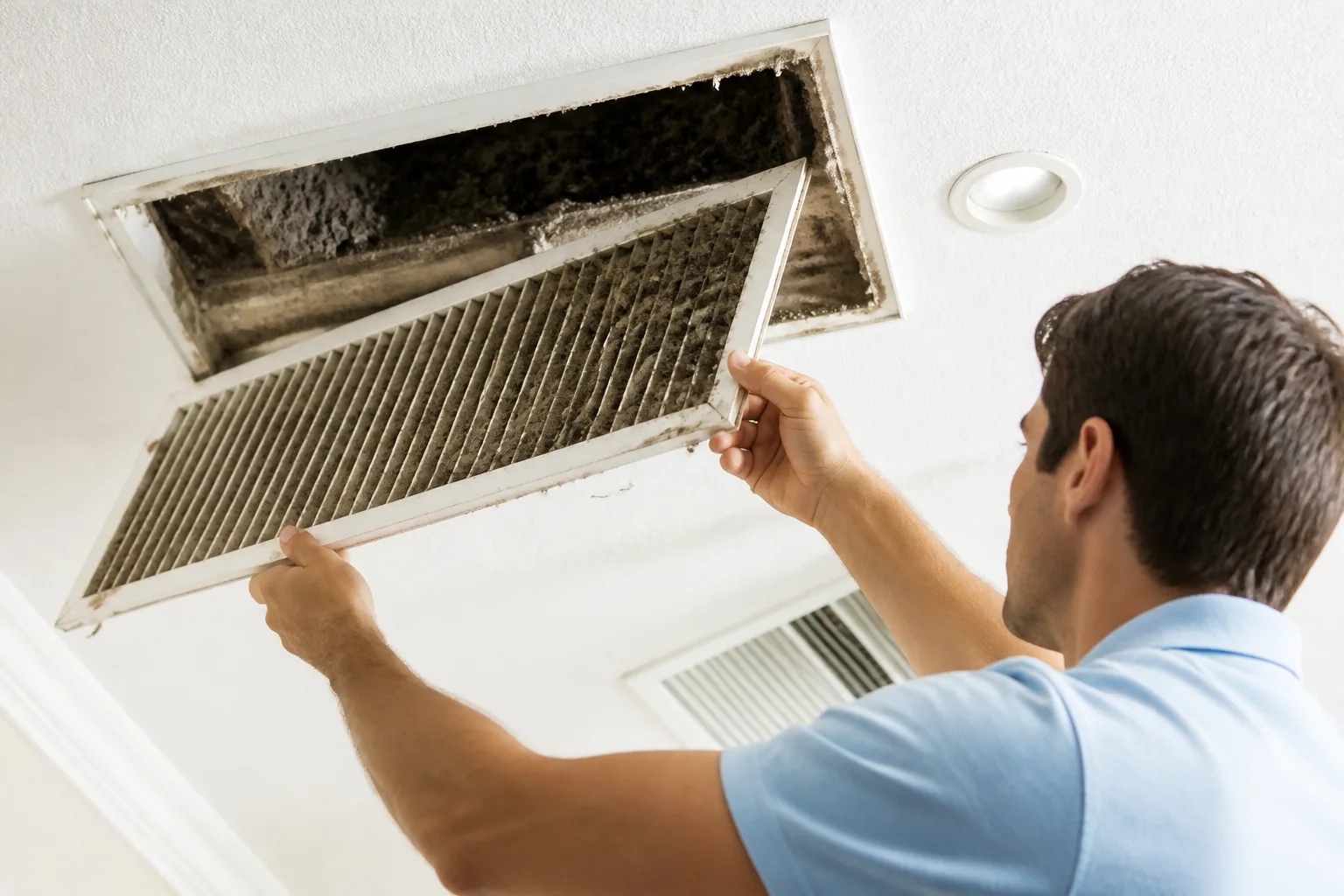 Top Signs You Need Air Duct Cleaning Service – Don’t Ignore These